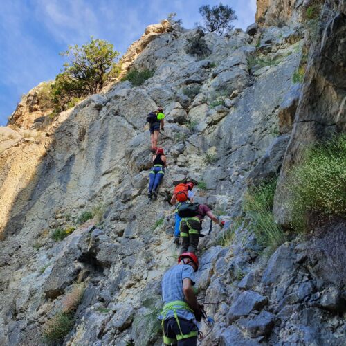 Ascenso por la vía ferrata